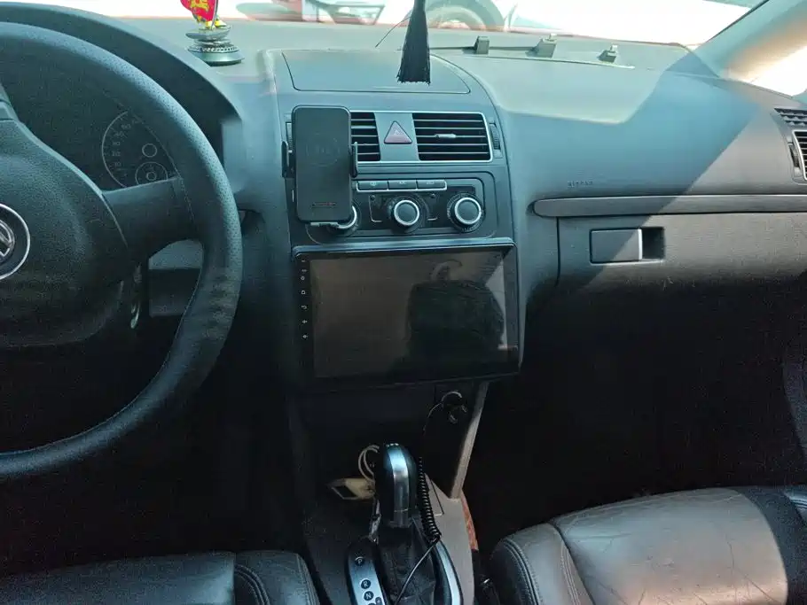 Volkswagen Touran — миниатюра 13