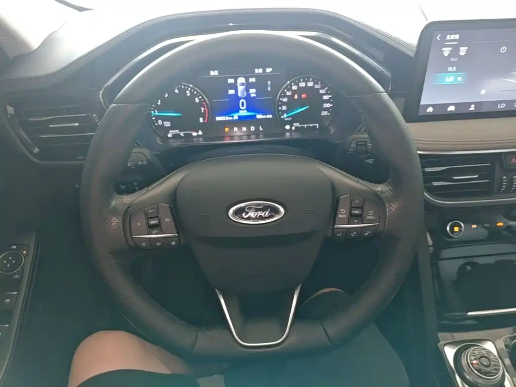 Ford Escape — миниатюра 11