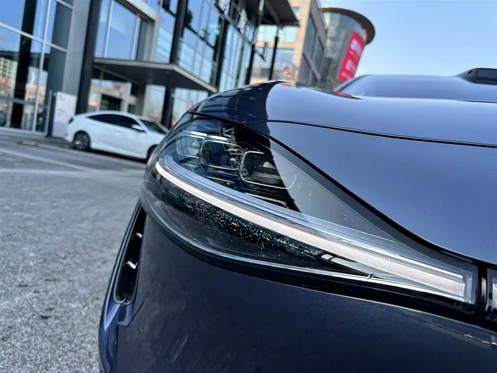 AITO ENJOY THE WORLD S9