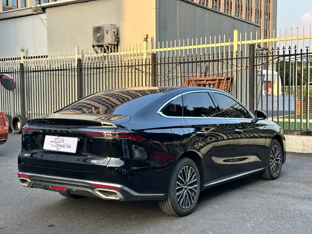 Geely Emgrand — миниатюра 14