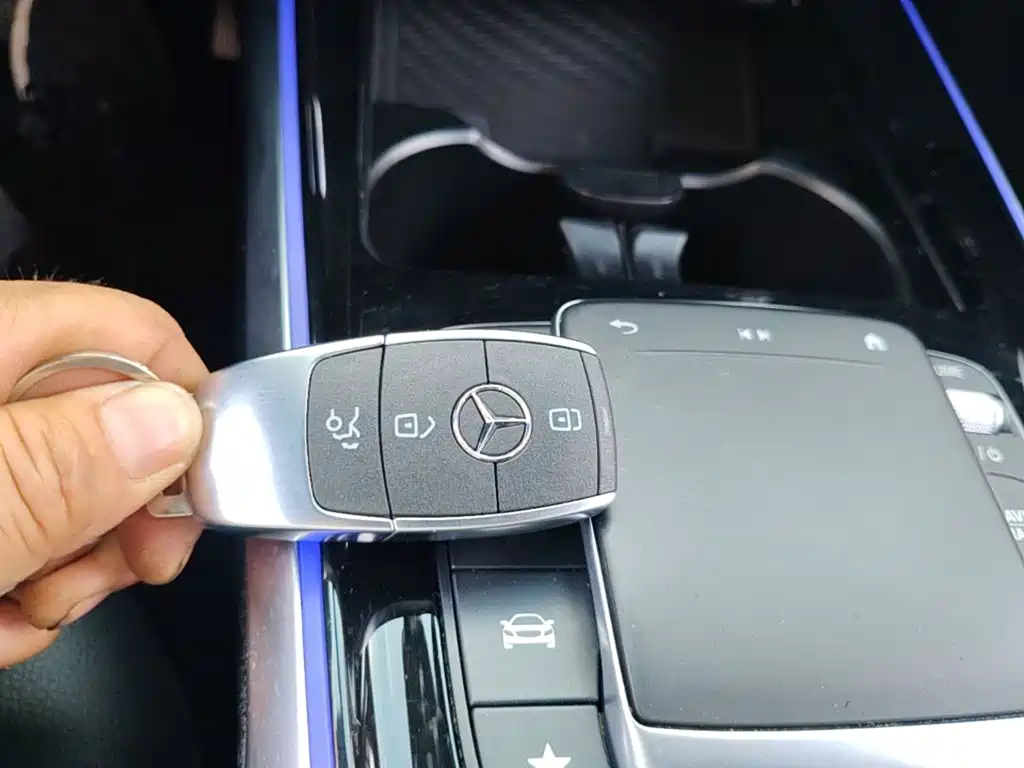 Mercedes-Benz EQB — миниатюра 9