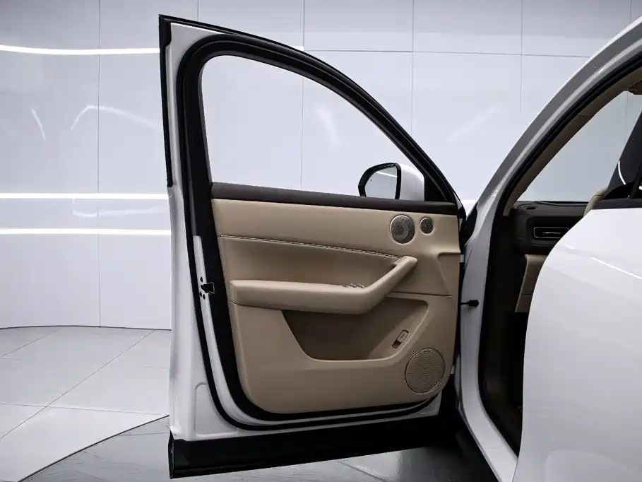 AITO AITO M6 — миниатюра 12