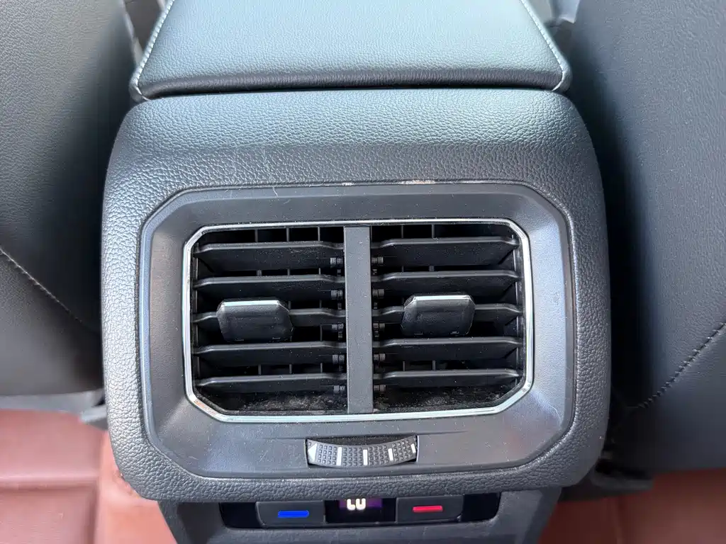Volkswagen Tiguan L — миниатюра 14