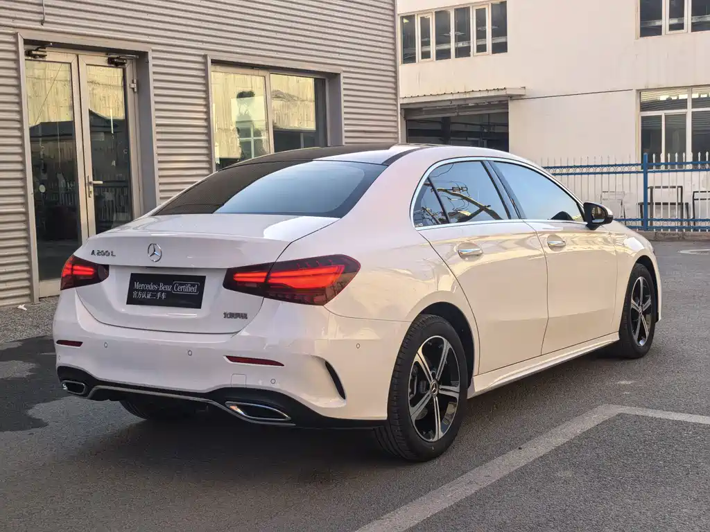 Mercedes-Benz A-Class — миниатюра 9