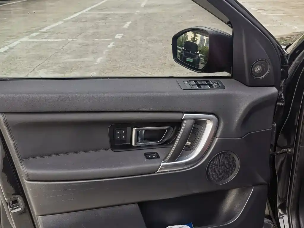 Land Rover Discovery Sport — миниатюра 16