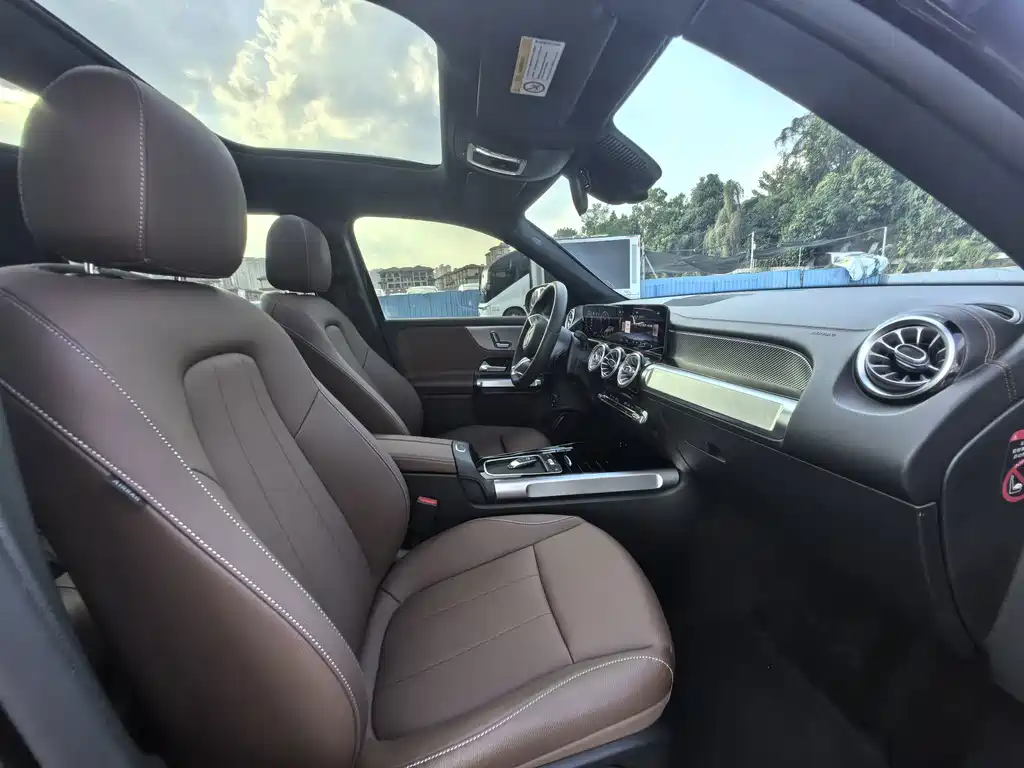 Mercedes-Benz GLB — миниатюра 5