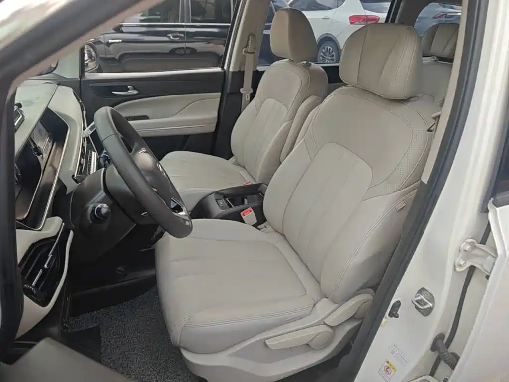 GAC Motor Trumpchi M6 — миниатюра 15