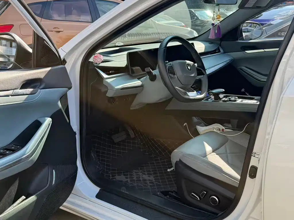 Changan Ruicheng PLUS — миниатюра 5