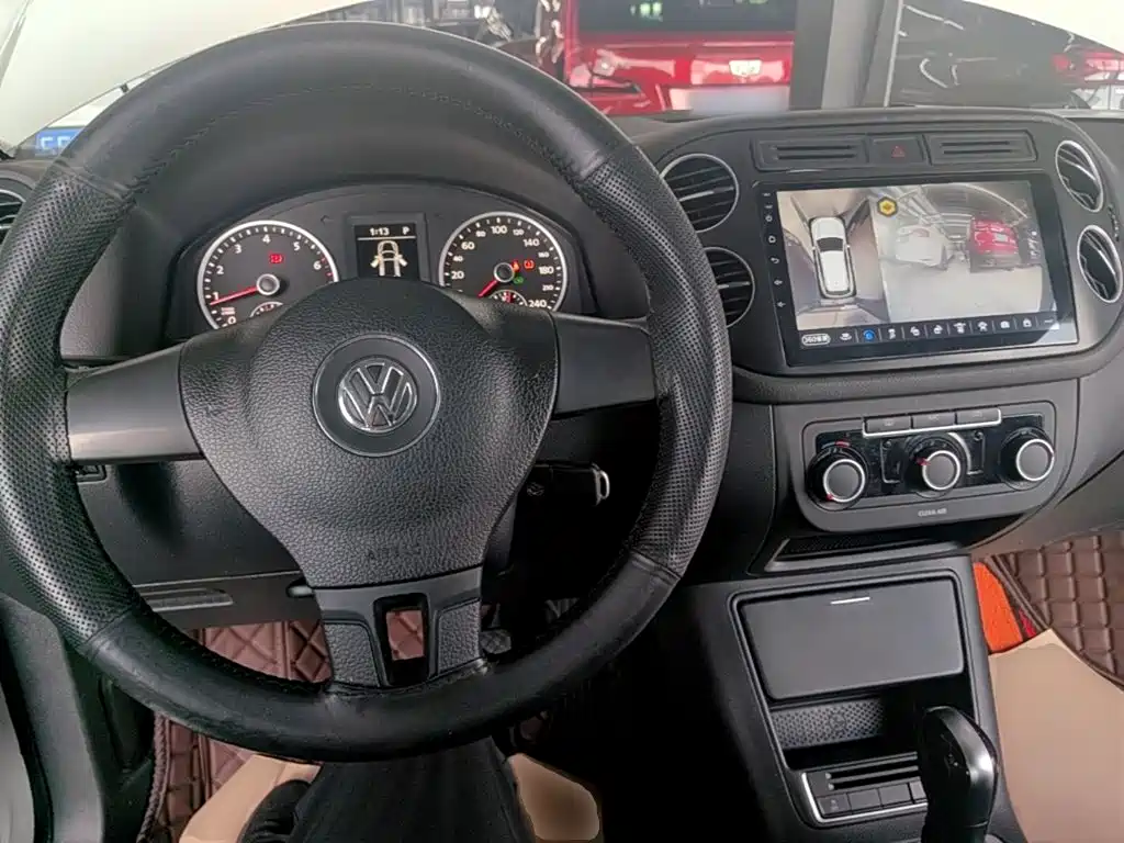 Volkswagen Tiguan — миниатюра 10