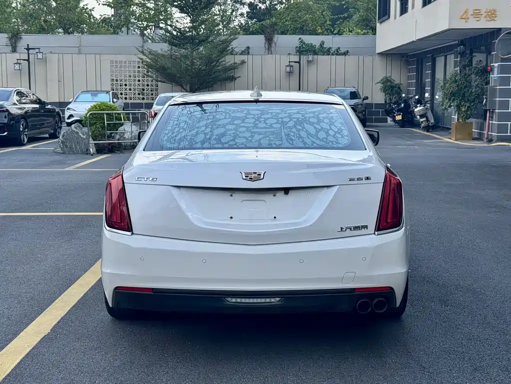 Cadillac CT6 — миниатюра 8