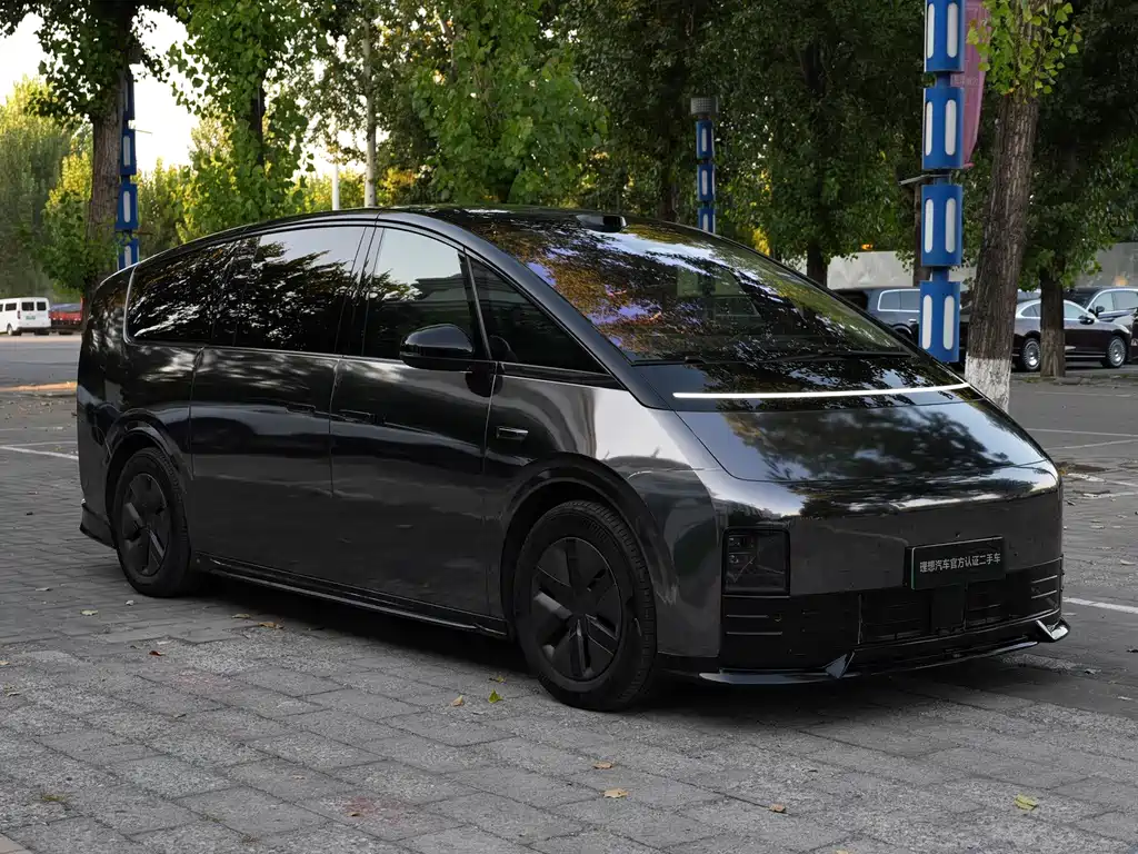 Li Auto Li MEGA — миниатюра 3