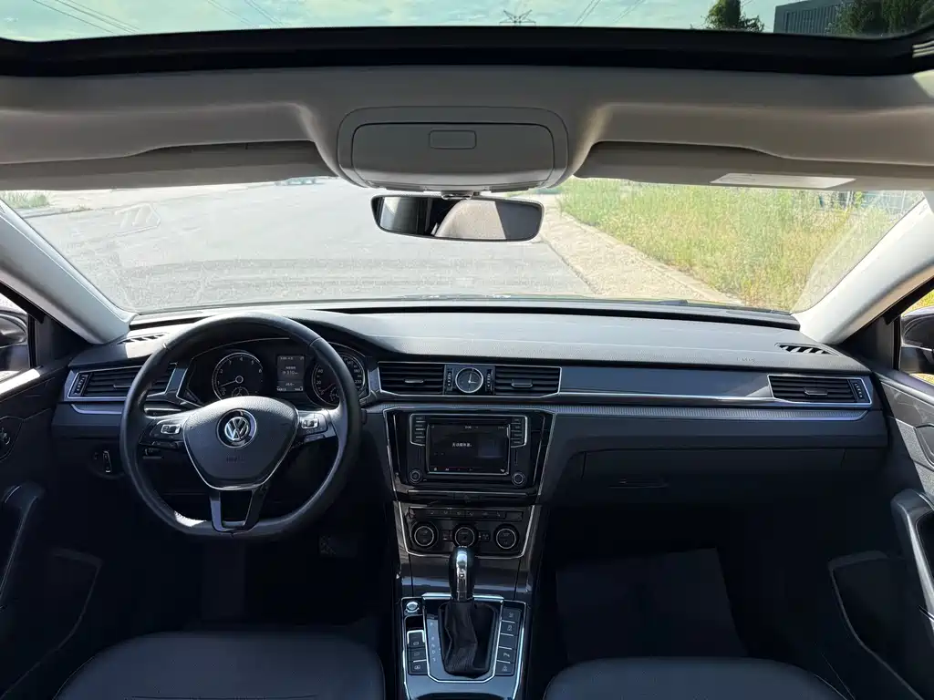 Volkswagen Passat — миниатюра 11