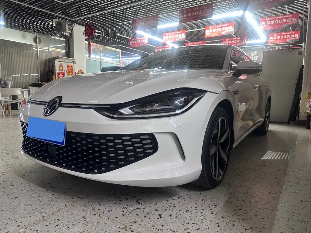 Купить Volkswagen Lamando