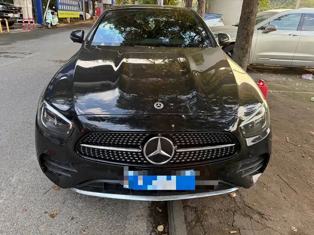 Mercedes-Benz E-Class — миниатюра 2