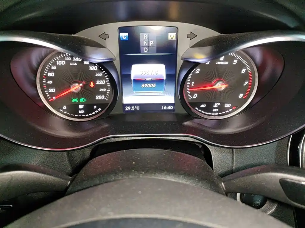 Mercedes-Benz C-Class — миниатюра 8
