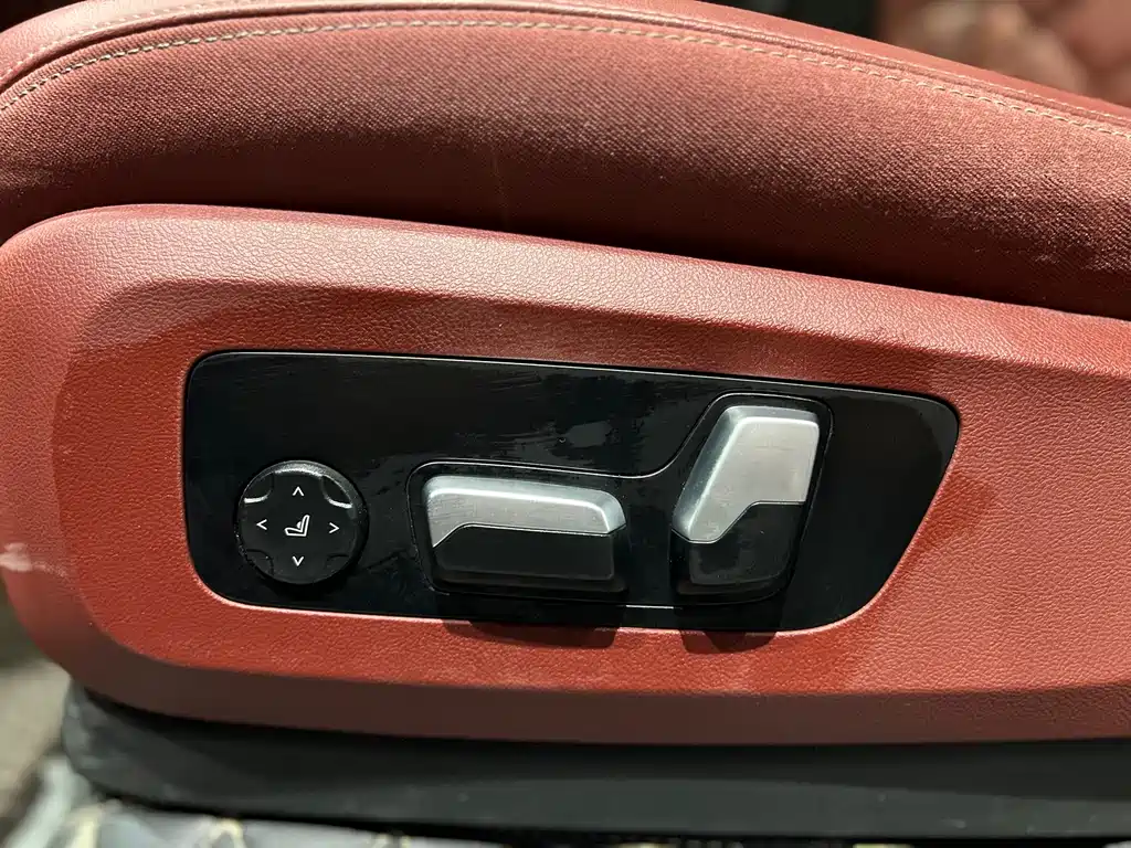 BMW X5 — миниатюра 9