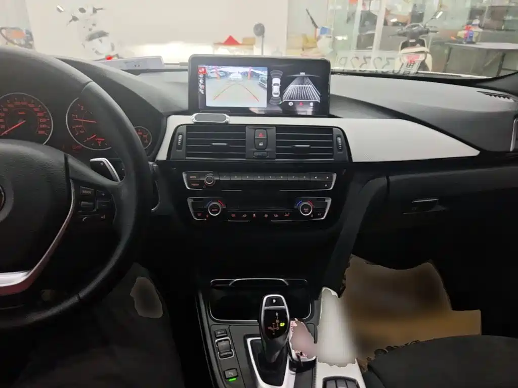 BMW 3 Series — миниатюра 10