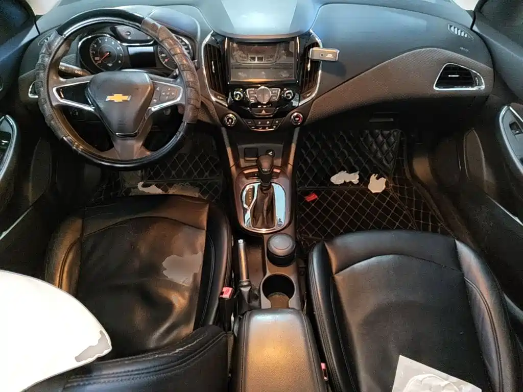 Chevrolet Cruze — миниатюра 10