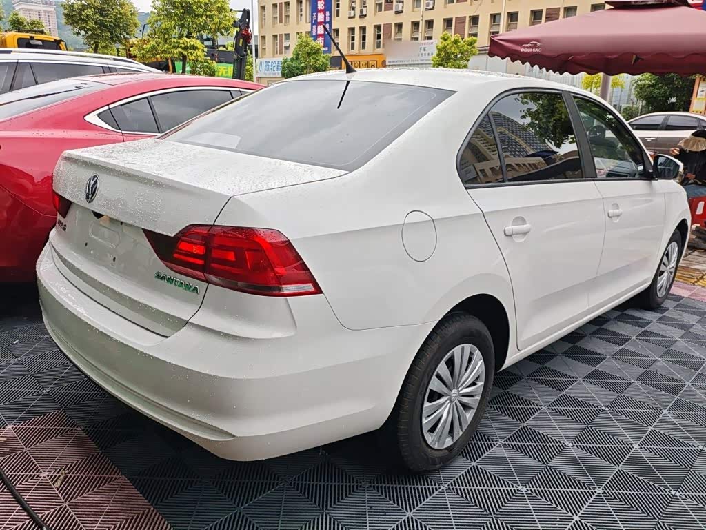 Volkswagen Santana 1.5 л 2022 г. Белый, пробег 9100 км