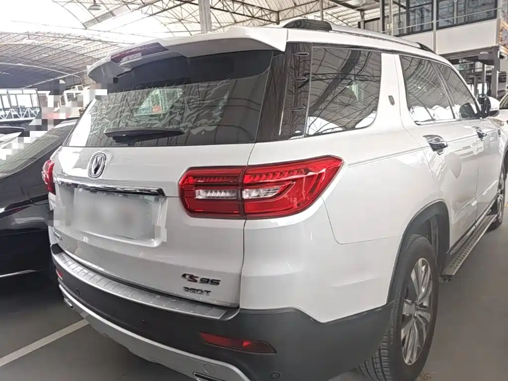 Changan CS95 — миниатюра 6