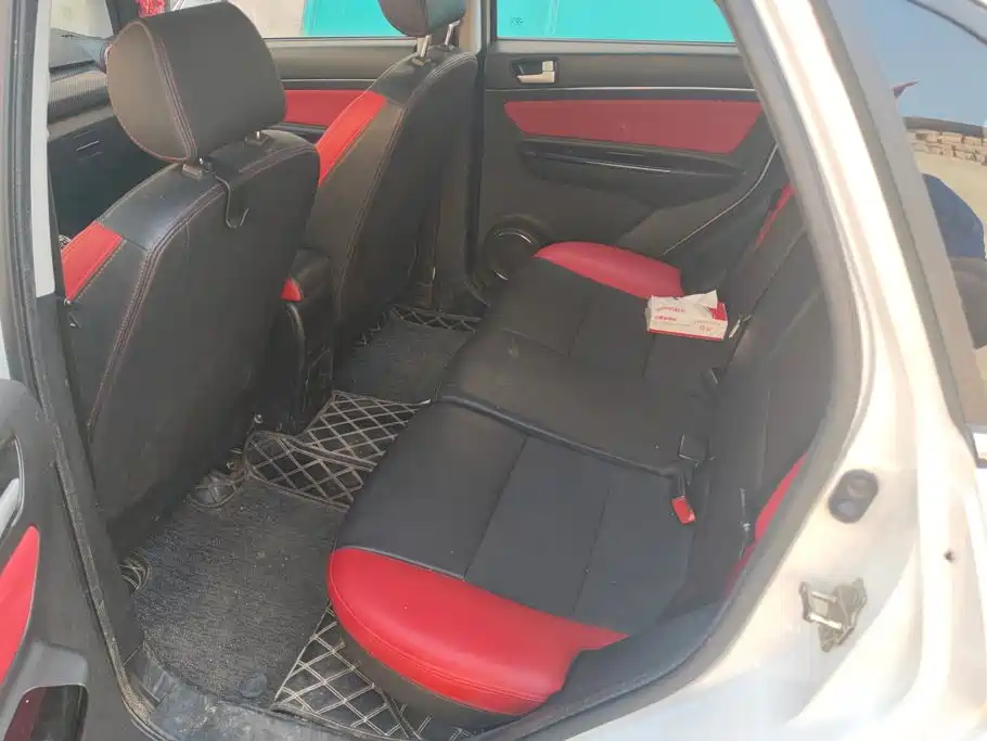 BAIC Senova X25 — миниатюра 11