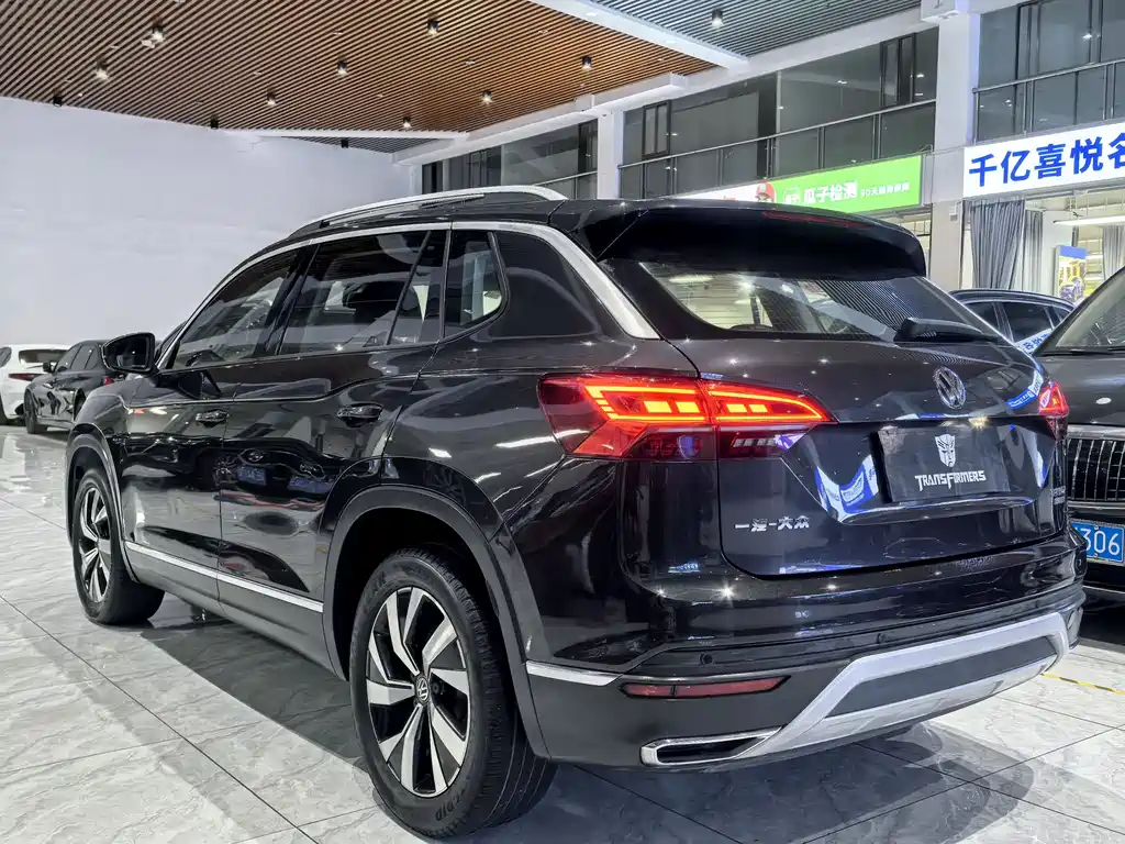 Volkswagen Tayron 2019 330TSI Luxury VI