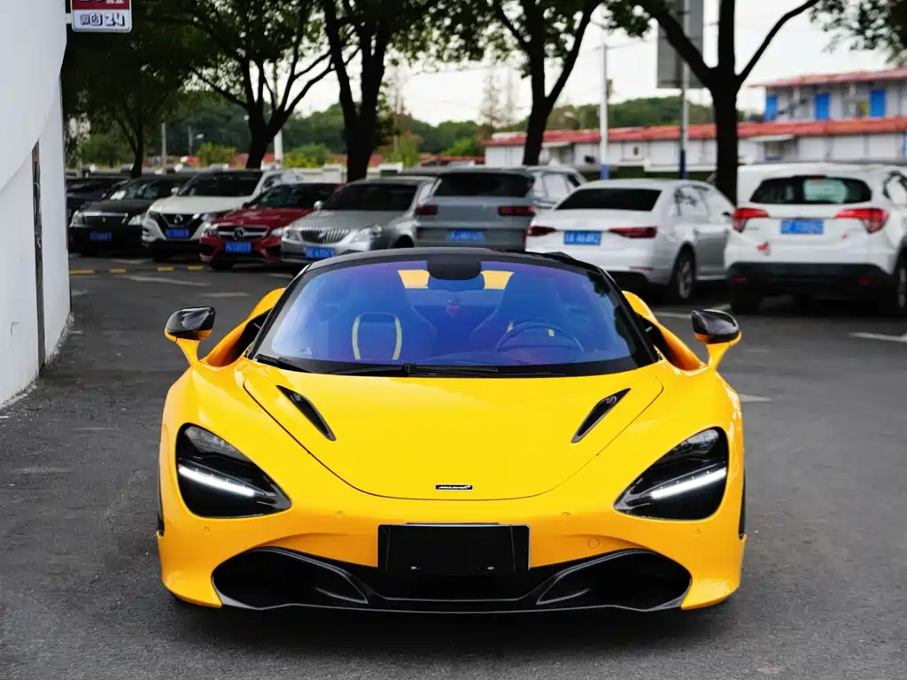 MCLAREN 720S