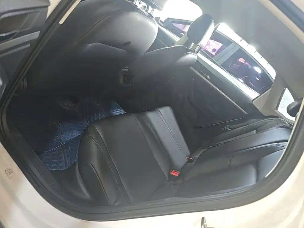 Volkswagen Lavida — миниатюра 17