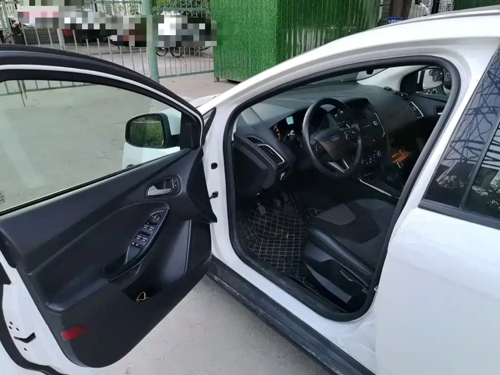 Ford Focus — миниатюра 12