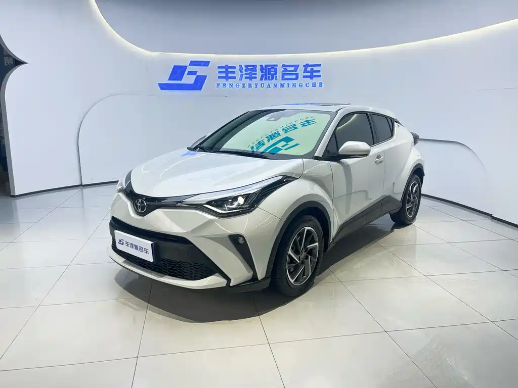 Купить Toyota C-HR