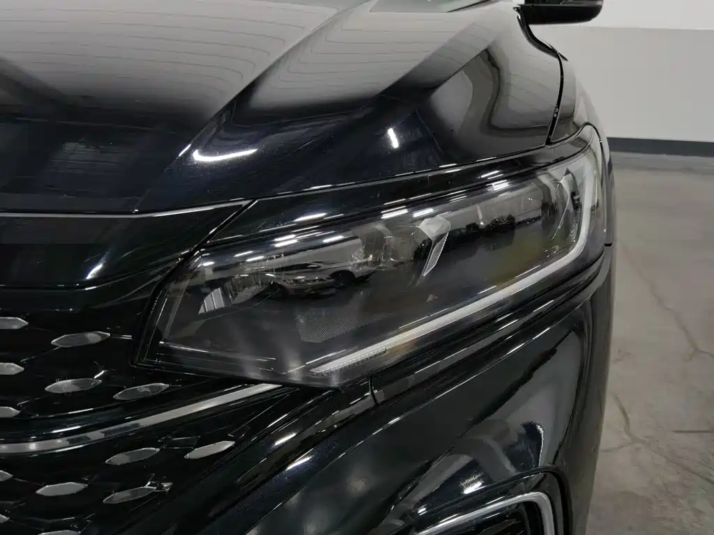Volkswagen Passat — миниатюра 7