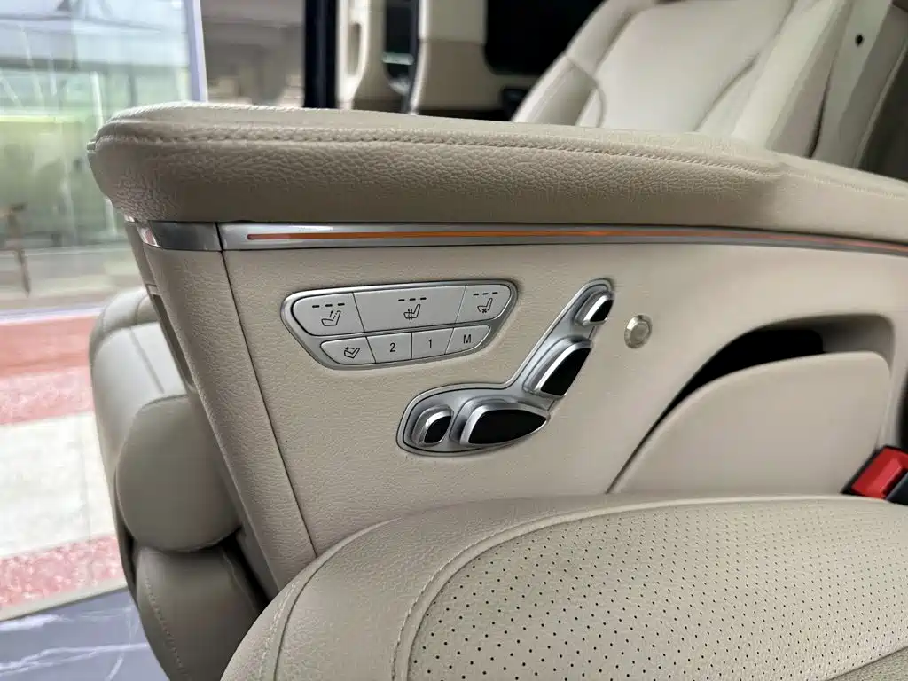 Mercedes-Benz V-Class — миниатюра 29
