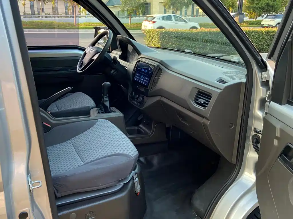 Wuling Rongguang New Truck — миниатюра 5