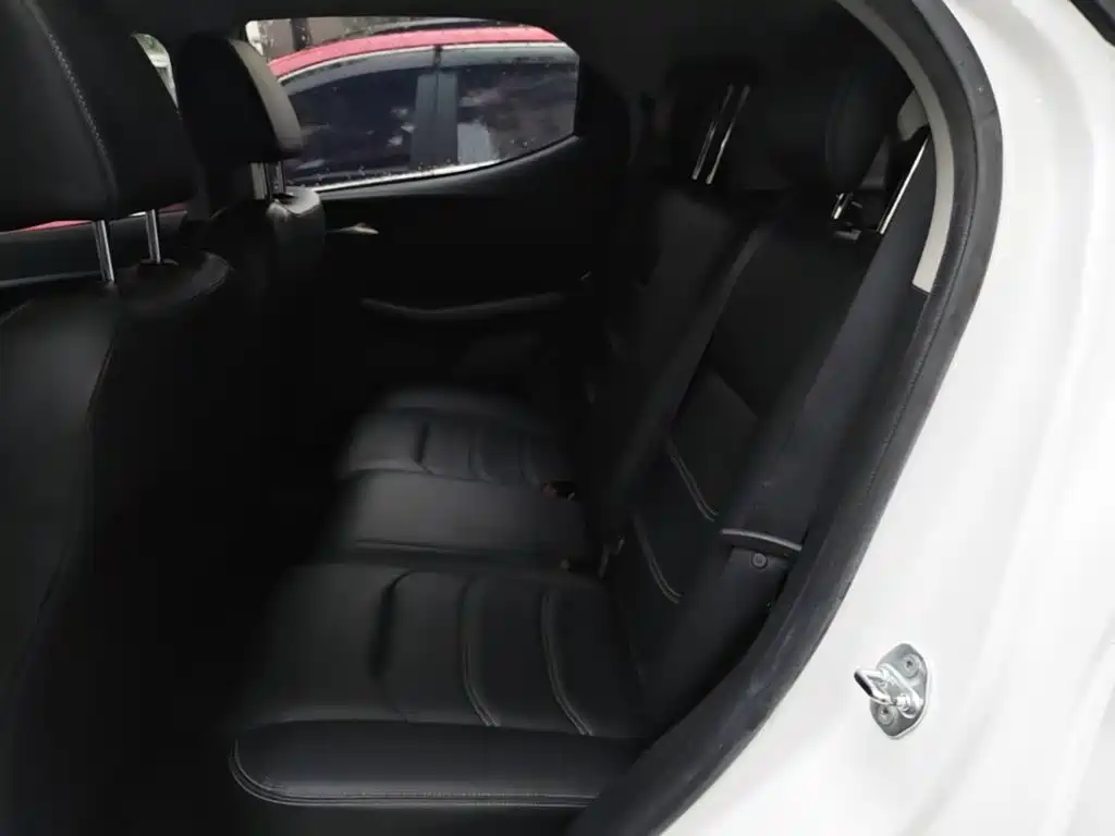 BYD Yuan EV — миниатюра 17