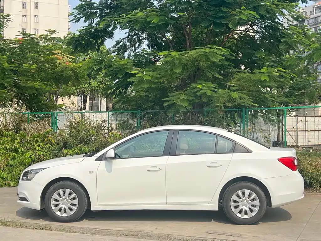 Chevrolet Cruze — миниатюра 3