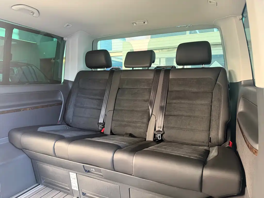 Volkswagen Multivan — миниатюра 22
