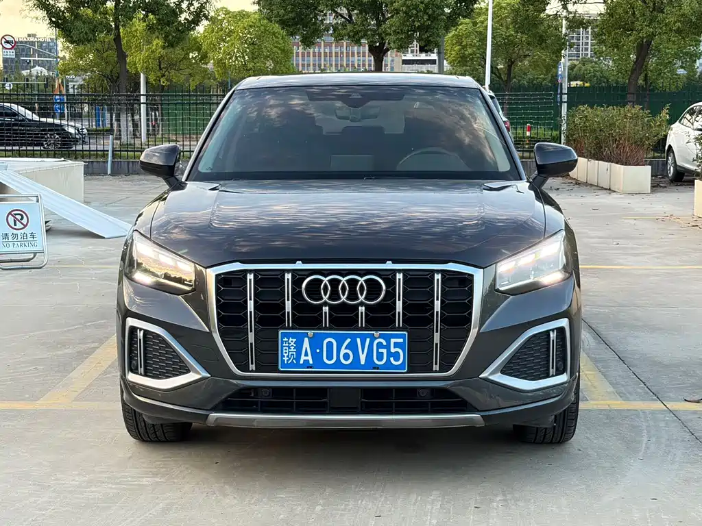 Audi Q2L — миниатюра 2