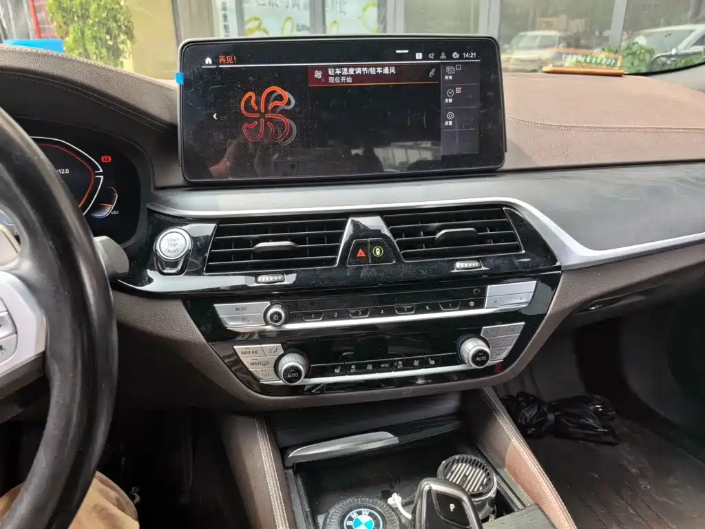 BMW 5 Series — миниатюра 14