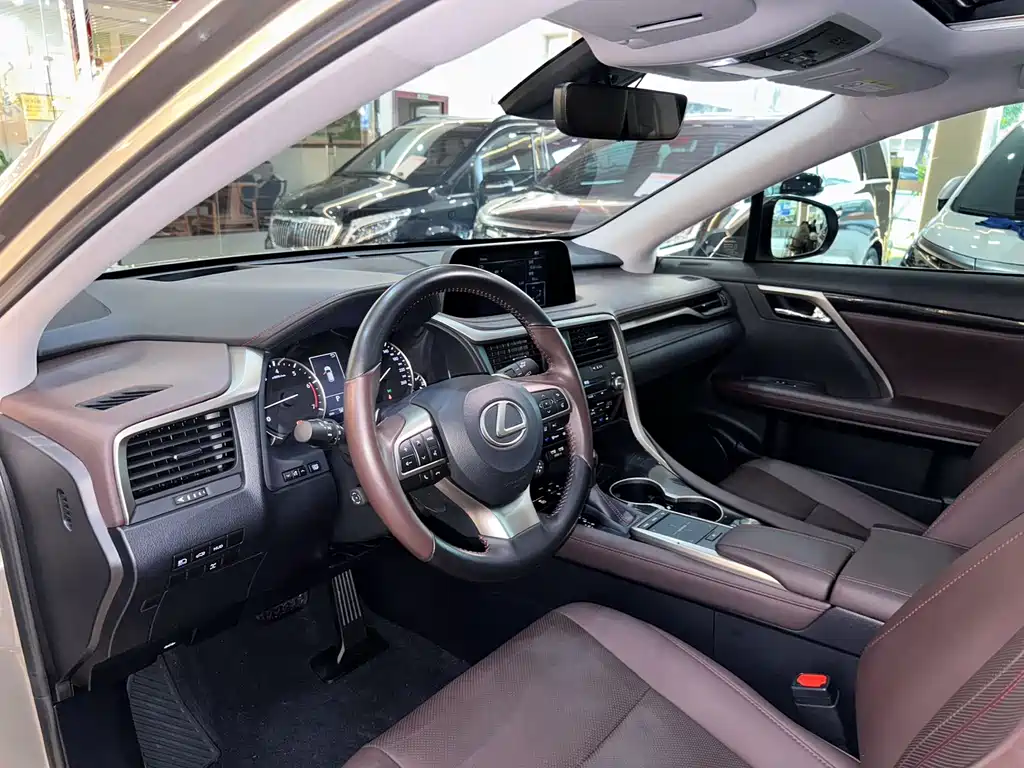 Lexus RX — миниатюра 7