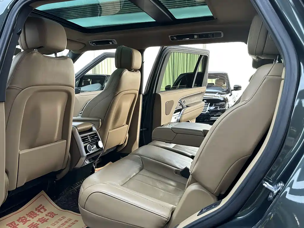 Land Rover Range Rover — миниатюра 11