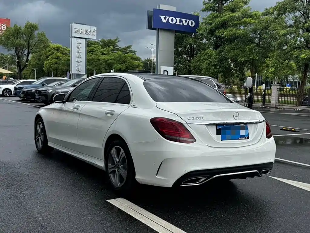 Mercedes-Benz C-Class — миниатюра 9
