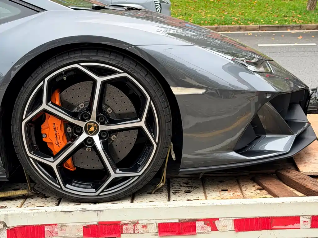 Lamborghini Huracán — миниатюра 10
