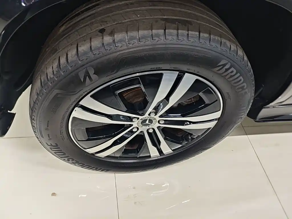 Mercedes-Benz GLE New Energy — миниатюра 23