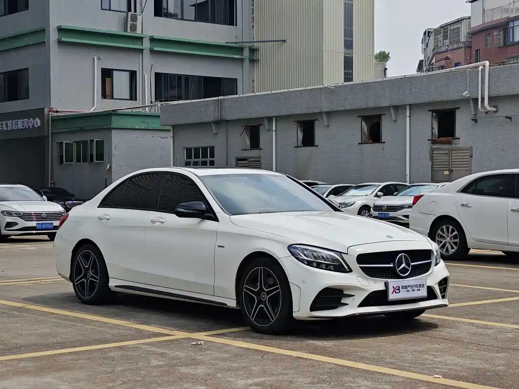 Mercedes-Benz C-Class — миниатюра 3