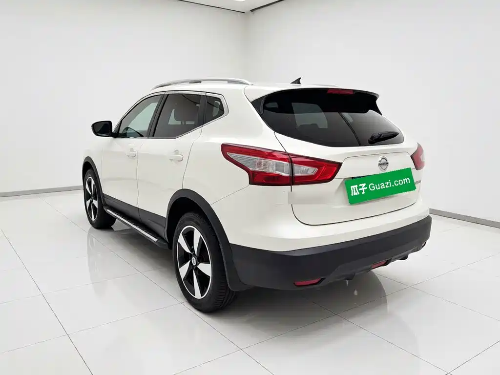 Nissan Qashqai — миниатюра 4