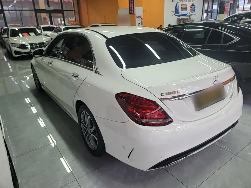 Mercedes-Benz C-Class — миниатюра 5