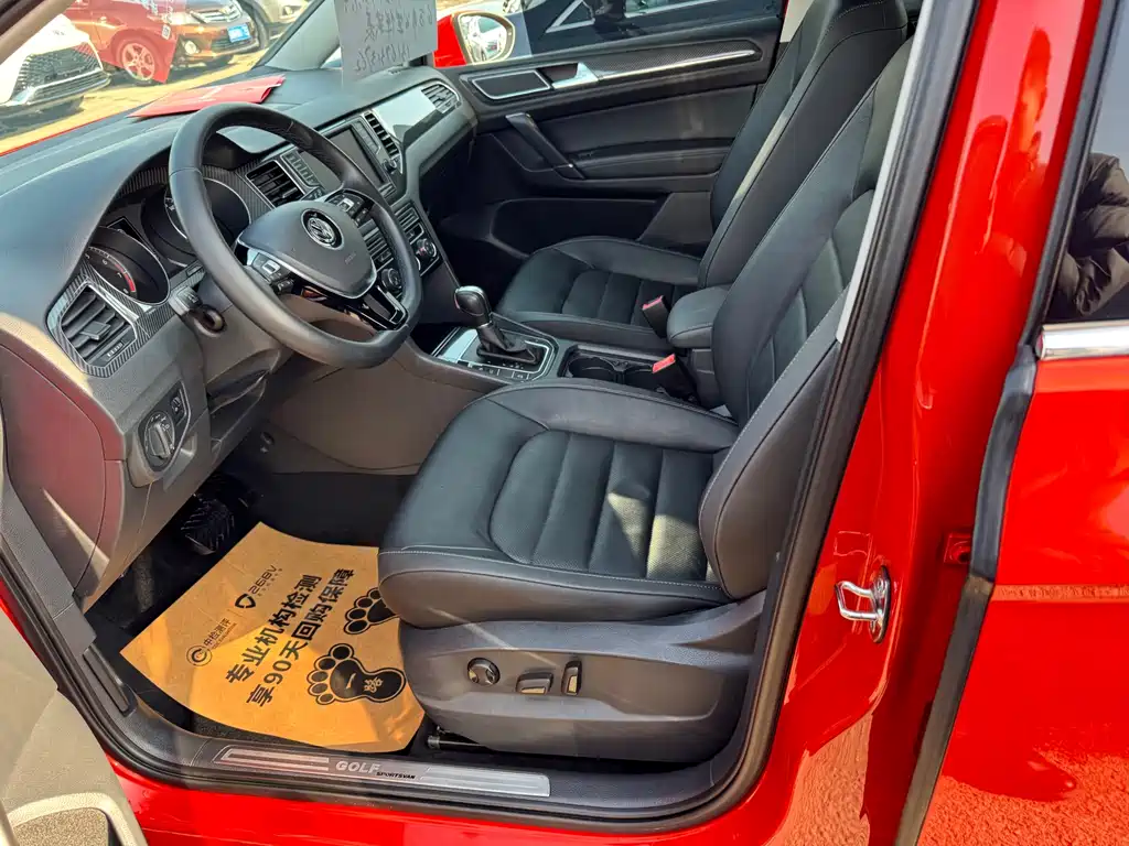 VOLKSWAGEN GOLF*JIAYU