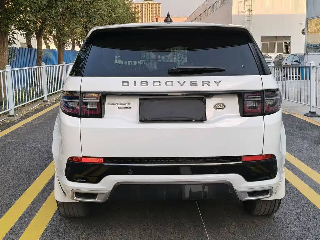 Land Rover Discovery Sport — миниатюра 8