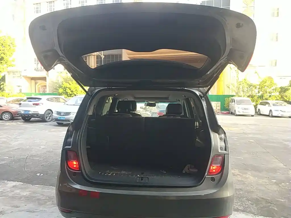 Buick GL6 — миниатюра 19