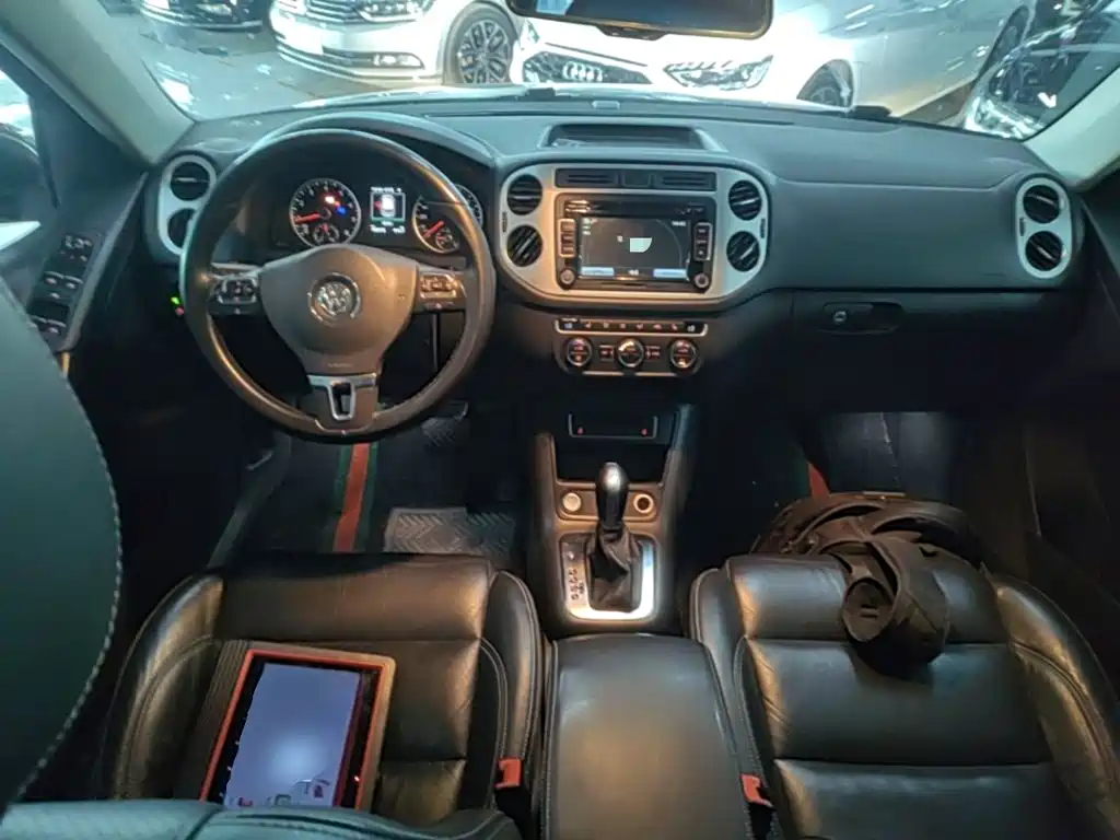 Volkswagen Tiguan — миниатюра 10